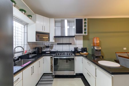 Casa à venda com 165m², 3 quartos e 3 vagasCozinha