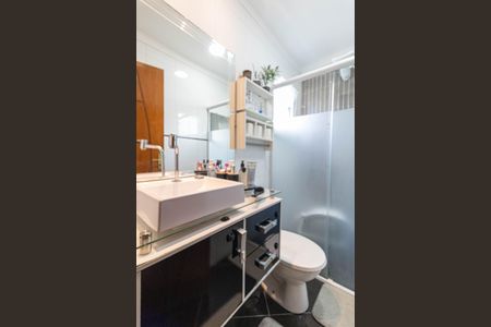 Casa à venda com 165m², 3 quartos e 3 vagasBanheiro Suíte 1