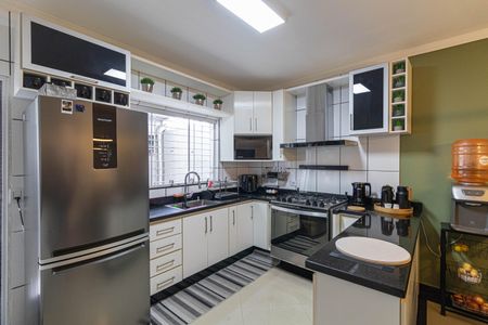 Casa à venda com 165m², 3 quartos e 3 vagasCozinha