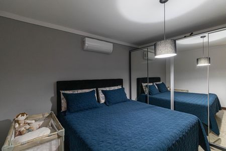 Casa à venda com 165m², 3 quartos e 3 vagasSuíte 1