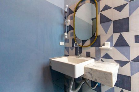 Casa para alugar com 82m², 2 quartos e 1 vaga Casa para alugar com 82m², 2 quartos e 1 vagaBanheiro 1