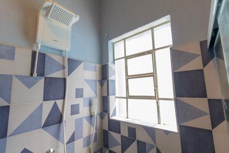 Casa para alugar com 82m², 2 quartos e 1 vaga Casa para alugar com 82m², 2 quartos e 1 vagaBanheiro 1