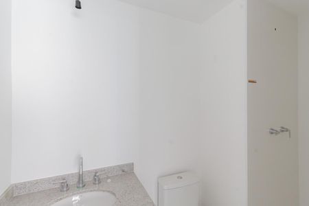 Banheiro da Suíte de kitnet/studio à venda com 1 quarto, 33m² em Indianópolis, São Paulo