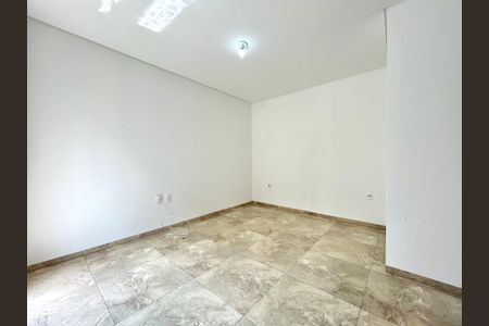 Casa para alugar com 120m², 2 quartos e 1 vaga Casa para alugar com 120m², 2 quartos e 1 vagaSala