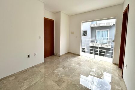 Casa para alugar com 120m², 2 quartos e 1 vaga Casa para alugar com 120m², 2 quartos e 1 vagaSuíte 2