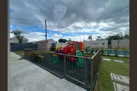 Apartamento para alugar com 46m², 2 quartos e 1 vaga Apartamento para alugar com 46m², 2 quartos e 1 vagaÁrea comum - Playground