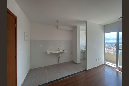 Apartamento para alugar com 46m², 2 quartos e 1 vaga Apartamento para alugar com 46m², 2 quartos e 1 vagaCozinha e Área de Serviço