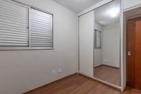 Apartamento à venda com 110m², 4 quartos e 2 vagasQuarto 3