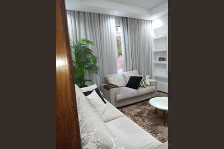 Sala de apartamento à venda com 3 quartos, 81m² em Padre Eustáquio, Belo Horizonte