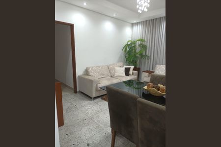 Sala de apartamento à venda com 3 quartos, 81m² em Padre Eustáquio, Belo Horizonte