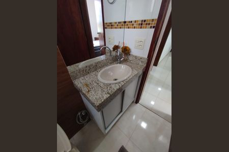 Apartamento à venda com 81m², 3 quartos e 1 vaga Apartamento à venda com 81m², 3 quartos e 1 vagaBanheiro