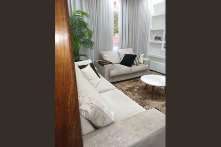 Sala de apartamento à venda com 3 quartos, 81m² em Padre Eustáquio, Belo Horizonte