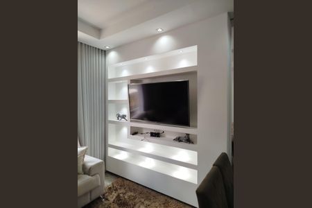 Sala de apartamento à venda com 3 quartos, 81m² em Padre Eustáquio, Belo Horizonte