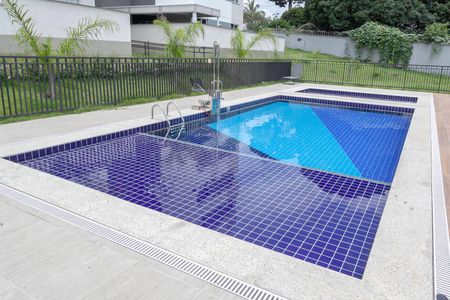 Apartamento para alugar com 174m², 2 quartos e 1 vagaÁrea comum - Piscina