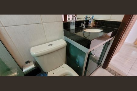 Casa para alugar com 279m², 3 quartos e 2 vagasBanheiro suite