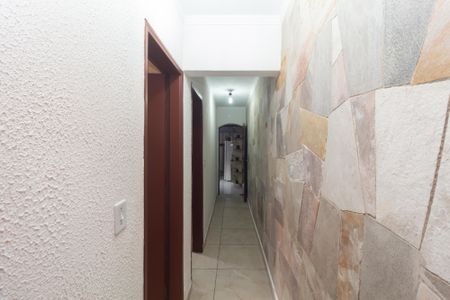Casa à venda com 121m², 2 quartos e 2 vagas Casa à venda com 121m², 2 quartos e 2 vagasCorredor