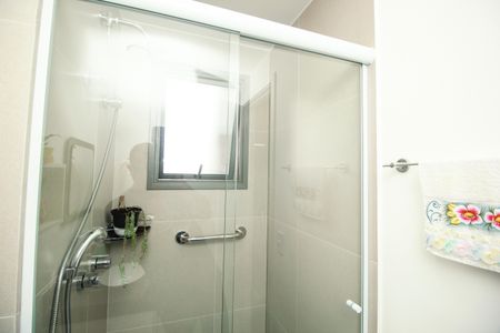 Apartamento à venda com 74m², 2 quartos e 2 vagasBanheiro Social