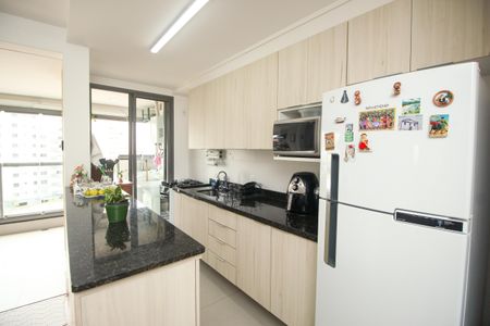Apartamento à venda com 74m², 2 quartos e 2 vagasCozinha