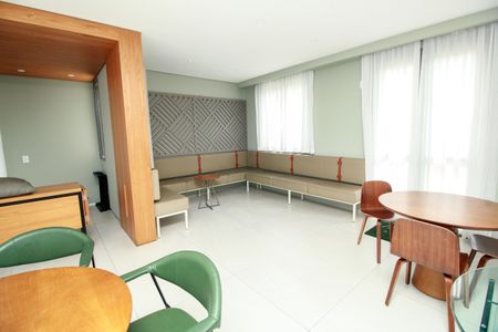 Apartamento à venda com 74m², 2 quartos e 2 vagasSalão de Festas