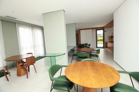 Apartamento à venda com 74m², 2 quartos e 2 vagasSalão de Festas