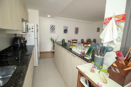 Apartamento à venda com 74m², 2 quartos e 2 vagasCozinha