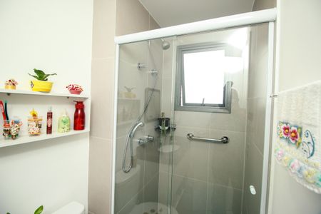 Apartamento à venda com 74m², 2 quartos e 2 vagasBanheiro Social