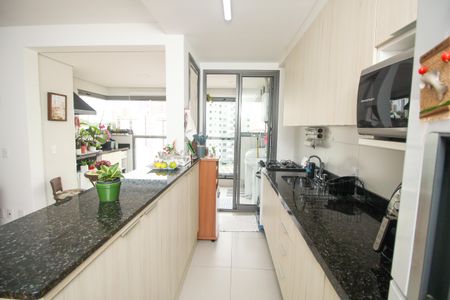 Apartamento à venda com 74m², 2 quartos e 2 vagasCozinha