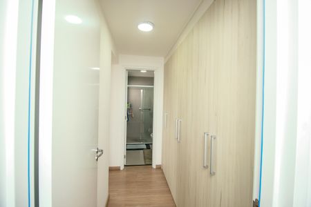 Apartamento à venda com 74m², 2 quartos e 2 vagasCloset da suíte