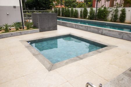 Apartamento à venda com 74m², 2 quartos e 2 vagasPiscina
