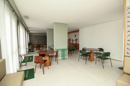 Apartamento à venda com 74m², 2 quartos e 2 vagasSalão de Festas