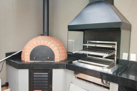 Apartamento à venda com 74m², 2 quartos e 2 vagasChurrasqueira