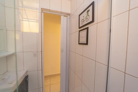 Casa para alugar com 30m², 1 quarto e sem vagaBanheiro