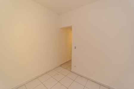 Quarto de casa para alugar com 1 quarto, 30m² em Jardim Verônia, São Paulo