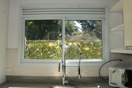 Casa de condomínio para alugar com 295m², 4 quartos e 4 vagasCozinha