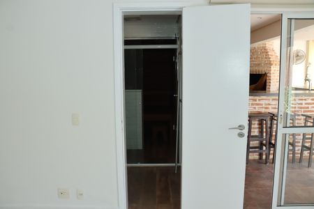 Casa de condomínio para alugar com 295m², 4 quartos e 4 vagasSuíte 4