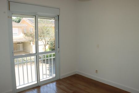 Casa de condomínio para alugar com 295m², 4 quartos e 4 vagasSuíte