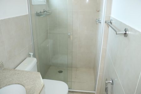 Casa de condomínio para alugar com 295m², 4 quartos e 4 vagasBanheiro da Suíte