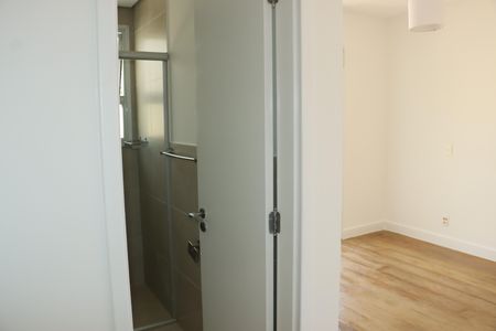 Casa de condomínio para alugar com 295m², 4 quartos e 4 vagasCorredor