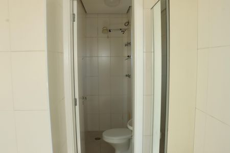 Casa de condomínio para alugar com 295m², 4 quartos e 4 vagasBanheiro de serviço