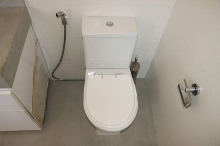 Casa de condomínio para alugar com 295m², 4 quartos e 4 vagasBanheiro da Suíte 3