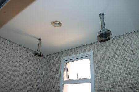 Casa de condomínio para alugar com 295m², 4 quartos e 4 vagasBanheiro da Suíte 3