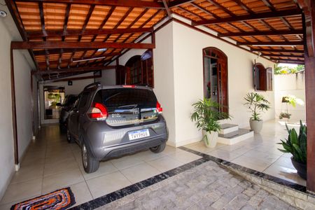 Casa para alugar com 300m², 3 quartos e 2 vagas Casa para alugar com 300m², 3 quartos e 2 vagasGaragem