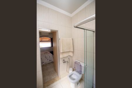 Casa para alugar com 300m², 3 quartos e 2 vagas Casa para alugar com 300m², 3 quartos e 2 vagasBanheiro da Suíte