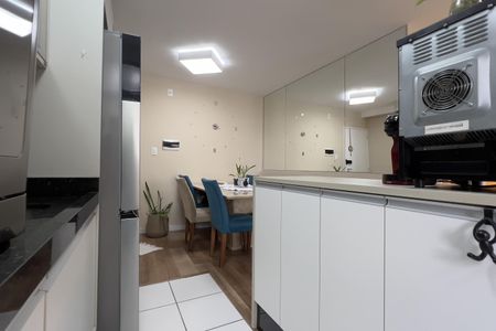 Apartamento à venda com 54m², 2 quartos e 1 vagaCozinha e Área de Serviço