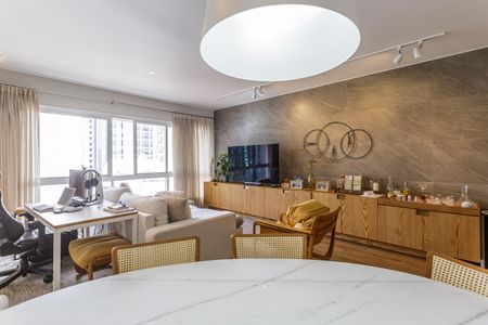 Sala de apartamento à venda com 2 quartos, 114m² em Itaim Bibi, São Paulo