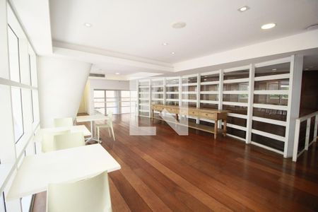 Apartamento à venda com 114m², 2 quartos e 3 vagasÁrea comum - Salão de festas