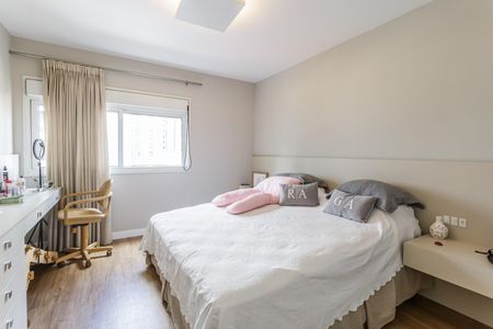 Apartamento à venda com 114m², 2 quartos e 3 vagasSuíte 2