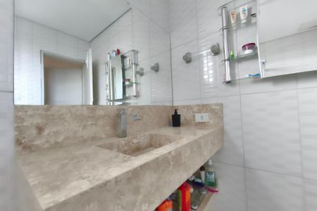 Casa à venda com 81m², 2 quartos e 6 vagasBanheiro Suíte