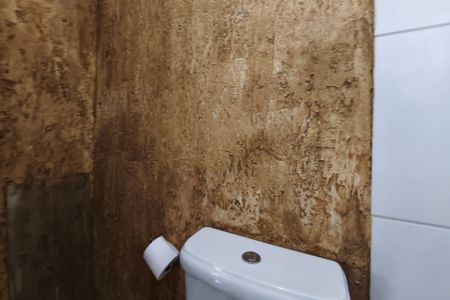 Casa à venda com 81m², 2 quartos e 6 vagasBanheiro Social