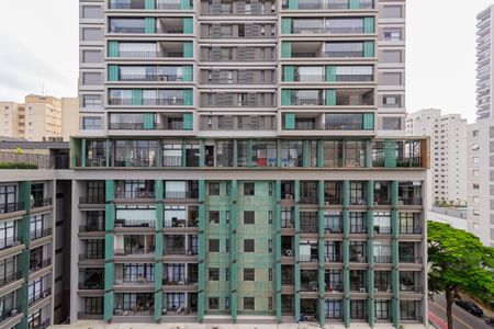 Apartamento à venda com 185m², 4 quartos e 3 vagas Apartamento à venda com 185m², 4 quartos e 3 vagasVista da Suíte 2